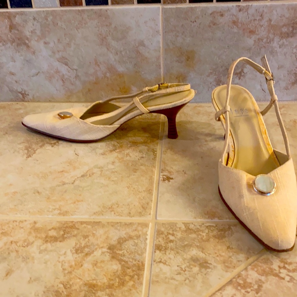 Linen kitten heels